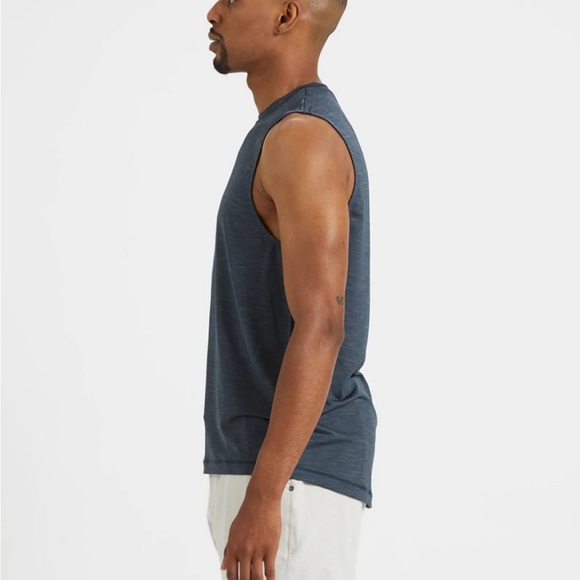 NWT Vuori Zephyr Muscle Tee Indigo Heather Large - Picture 10 of 10